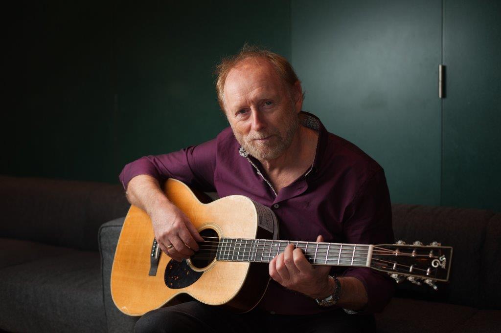 Halvdan Sivertsen av Brynjar Erdahl Portrett av Halvdan Sivertesen. Foto: Brynjar Erdahl